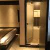 HOTEL Villa Senmei(ヴィラ センメイ）(大田区/ラブホテル)の写真『306号室 前室から見た室内』by ACB48