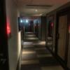 HOTEL MYTH BS(マイスビーエス)(大阪市/ラブホテル)の写真『2階の廊下』by PINK SCORPION