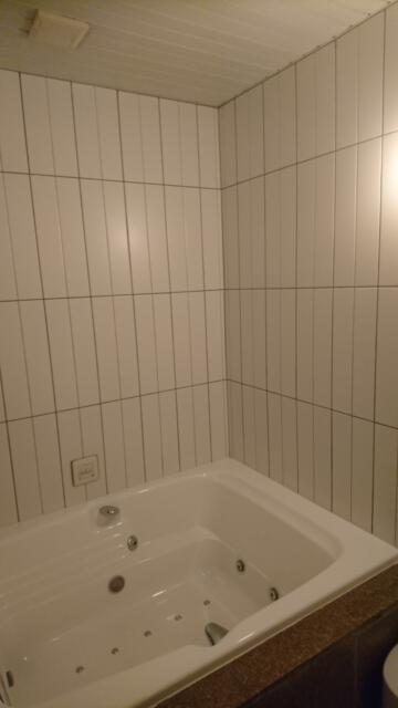 GRAND CHARIOT(グランシャリオ)(新宿区/ラブホテル)の写真『303号室（浴室入口横から奥方向）』by 格付屋