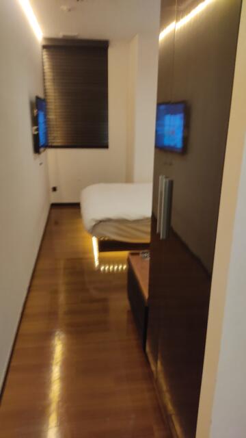 HOTEL DUO（デュオ）(墨田区/ラブホテル)の写真『２０５号室　玄関から奥』by ところてんえもん