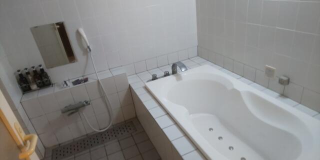 HOTEL BALS RESORT&SPA(川口市/ラブホテル)の写真『605号室の浴室』by ヒロくん!