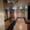 ホテル MOBILIA(モビリア)(鶴ヶ島市/ラブホテル)の写真『４階廊下 ここにも壁一面に大きな鏡が。』by なめろう