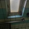 ル・ペイブラン(渋谷区/ラブホテル)の写真『503号室の浴室窓』by angler