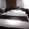 HOTEL エルアンドエル草加(草加市/ラブホテル)の写真『307号室　ベッド』by マーケンワン