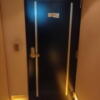 FAVEUR（ファブール）(渋谷区/ラブホテル)の写真『501号室のドア あらかじめ開いている。』by angler