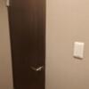 レンタルルーム バラ(荒川区/ラブホテル)の写真『１号室入口ドア』by そこそこの人生