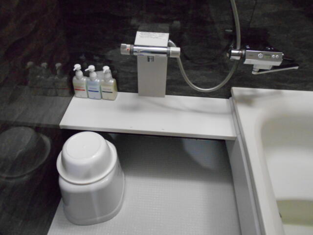 ニューポート(立川市/ラブホテル)の写真『103号室、浴室』by もんが～