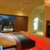 HOTEL SENSE(センス)(新宿区/ラブホテル)の写真『501号室（入口横から部屋奥方向）』by 格付屋
