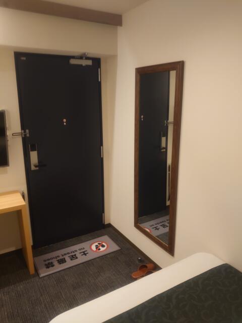 HOTEL Plaisir Akihabara(ホテルプレジール秋葉原)(千代田区/ラブホテル)の写真『202号 入口横　全身鏡』by momomo