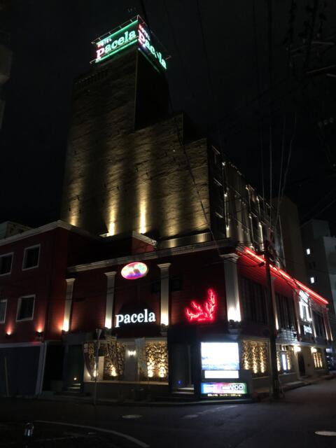 熊本パセーラ(熊本市/ラブホテル)の写真『夜の外観』by サトナカ
