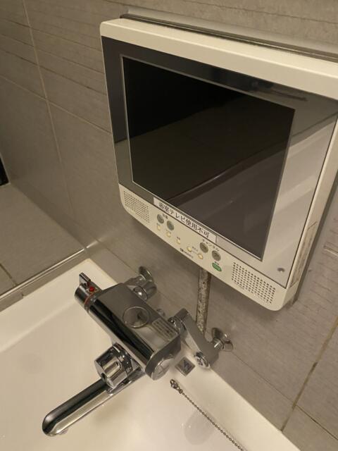 HOTEL MASHA（マシャ）(豊島区/ラブホテル)の写真『202号室 (浴室テレビ)』by こねほ