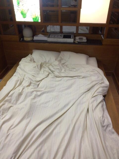ラ・フランセパリス(新宿区/ラブホテル)の写真『607号室 ベッド』by hireidenton