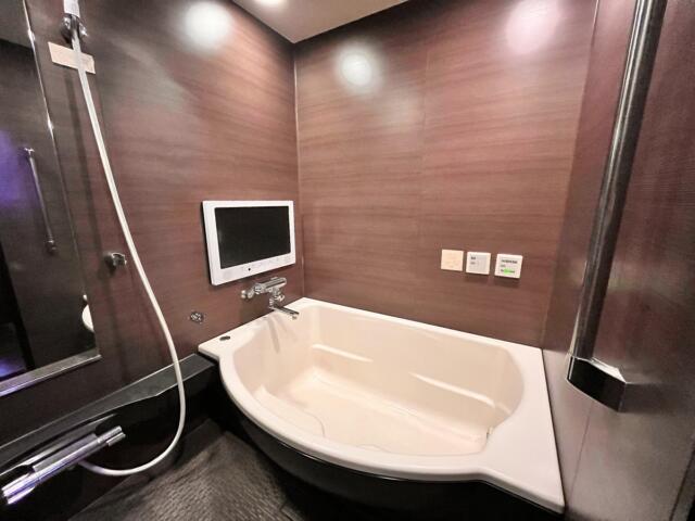 HOTEL Bali An Resort　新宿アイランド店(新宿区/ラブホテル)の写真『332号室　浴室全景』by INA69