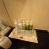 セリオ(新宿区/ラブホテル)の写真『501号室の洗面台化粧品類』by angler