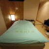 セリオ(新宿区/ラブホテル)の写真『501号室の寝室全景。足元側から。』by angler