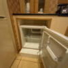 セリオ(新宿区/ラブホテル)の写真『501号室の持ち込み用冷蔵庫』by angler