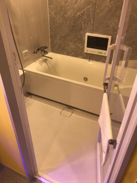 HOTEL AMAN(アマン)(浜松市/ラブホテル)の写真『208号室　浴室』by ま〜も〜る〜