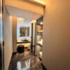 HOTEL VARKIN 池袋西口店(豊島区/ラブホテル)の写真『301号室　パウダールーム全景』by INA69