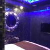 HOTEL GERBERA(ガーベラ)(豊島区/ラブホテル)の写真『602号室 トイレ側から見た室内』by ACB48