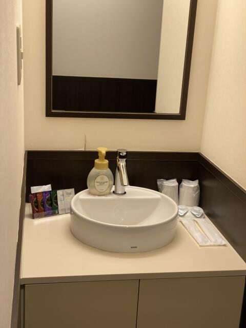 池袋セントラルホテル(豊島区/ラブホテル)の写真『607号室洗面台』by りょりょん