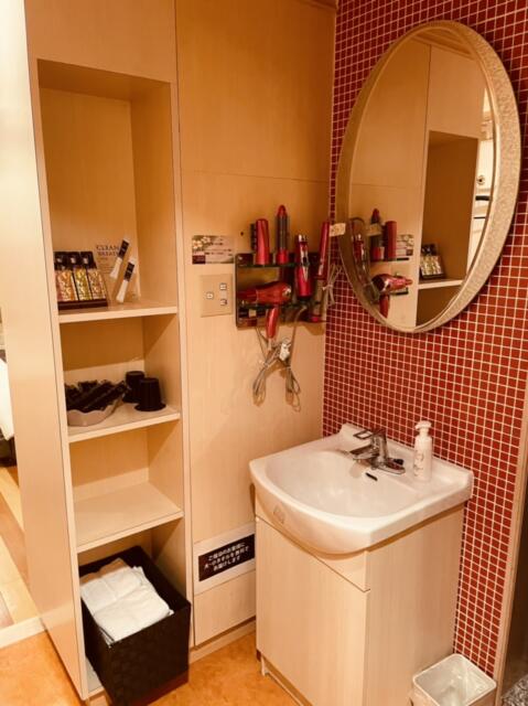 シーズ鶯谷(台東区/ラブホテル)の写真『206号室洗面台』by miffy.GTI