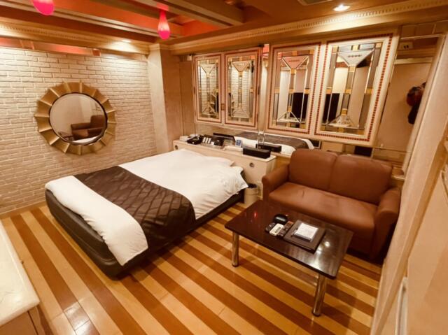 シーズ鶯谷(台東区/ラブホテル)の写真『206号室部屋全景』by miffy.GTI
