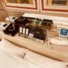 シーズ鶯谷(台東区/ラブホテル)の写真『206号室ベッドサイドのコントローラー他』by miffy.GTI