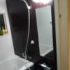 HOTEL 風々(ふふ)(新宿区/ラブホテル)の写真『108号室 バスルームのシャワーと鏡』by なめろう