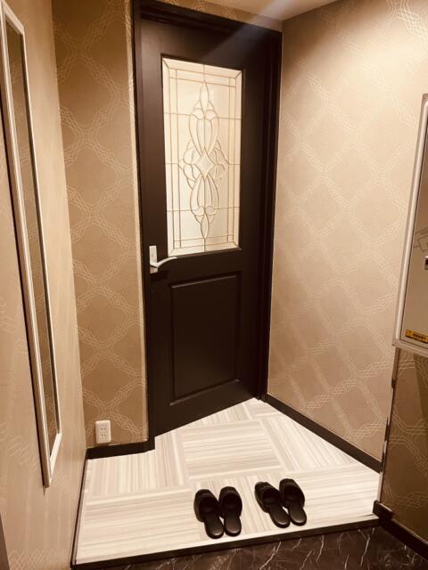 HOTEL ALL-INN G（オールインジー）(豊島区/ラブホテル)の写真『902号室玄関』by miffy.GTI