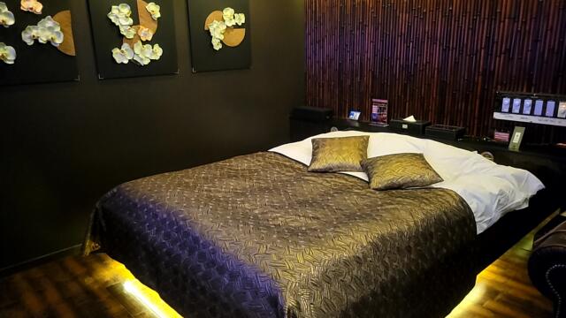 HOTEL SARA sweet（サラスイート）(墨田区/ラブホテル)の写真『303号室 ベッド』by 名無しさん（ID:4045）