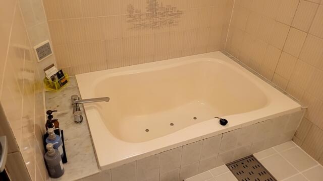 HOTEL SARA sweet（サラスイート）(墨田区/ラブホテル)の写真『303号室 浴室』by 名無しさん（ID:4045）