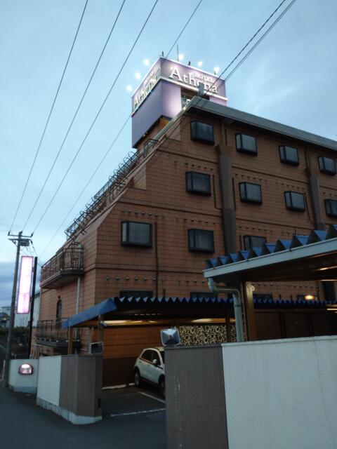 ホテル アシーナ(千葉市花見川区/ラブホテル)の写真『夜の外観』by YOSA69