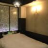 HOTEL ZERO2(渋谷区/ラブホテル)の写真『303号室 お部屋入口から見た室内』by ACB48