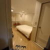 HOTEL K(新宿区/ラブホテル)の写真『303号室 入り口側からの室内全景』by angler