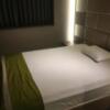 ホテル大山(新宿区/ラブホテル)の写真『107号室　ベッド』by ちげ