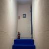 ホテル エンペラー(静岡市駿河区/ラブホテル)の写真『106号室　入口階段』by まさおJリーグカレーよ