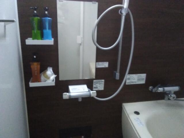 ホテル はなふじ(相模原市/ラブホテル)の写真『105号室(Sクラス)浴室　シャワー設備など』by イノシシのおっさん