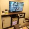 555motel湘南(藤沢市/ラブホテル)の写真『108号室、TVです。(22,2)』by キジ