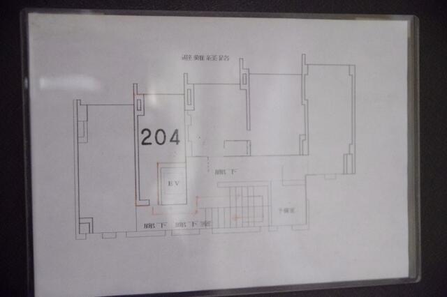 ALPHA-IN（アルファイン）(港区/ラブホテル)の写真『204号室　避難経路図』by マーケンワン
