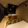 ホテル 小山 (KOYAMA）(新宿区/ラブホテル)の写真『202号室 ベッド側からの室内全景』by angler