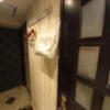 HOTEL ZERO MARUYAMA(渋谷区/ラブホテル)の写真『101号室のバスローブ ハンガー』by angler