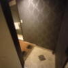 HOTEL ZERO MARUYAMA(渋谷区/ラブホテル)の写真『101号室 ドアを開けると。』by angler
