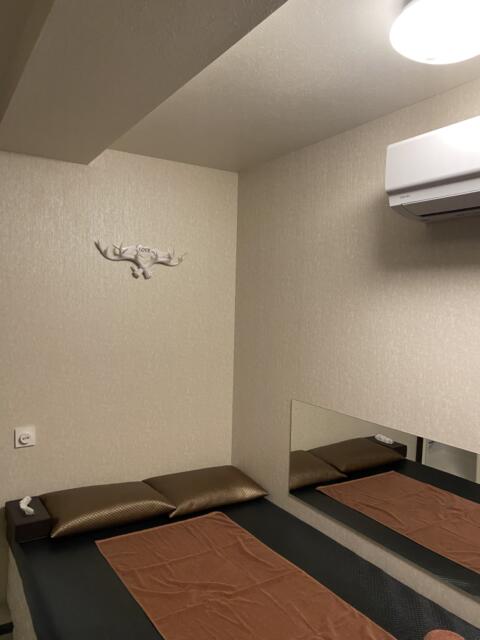 レンタルルーム　アーバナイト(港区/ラブホテル)の写真『505号室(左手前から奥)』by こねほ