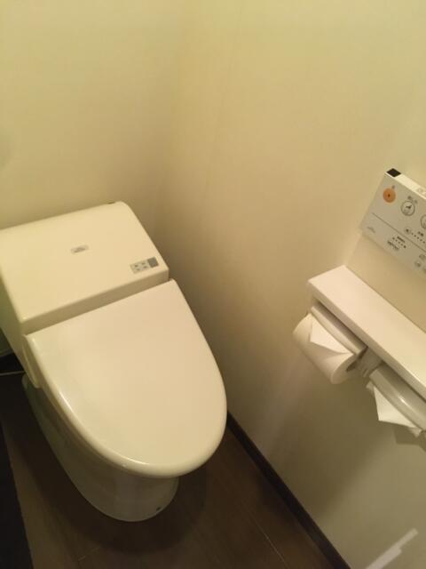 HOTEL UNO(ウノ)(川口市/ラブホテル)の写真『302号室 トイレ』by 92魔