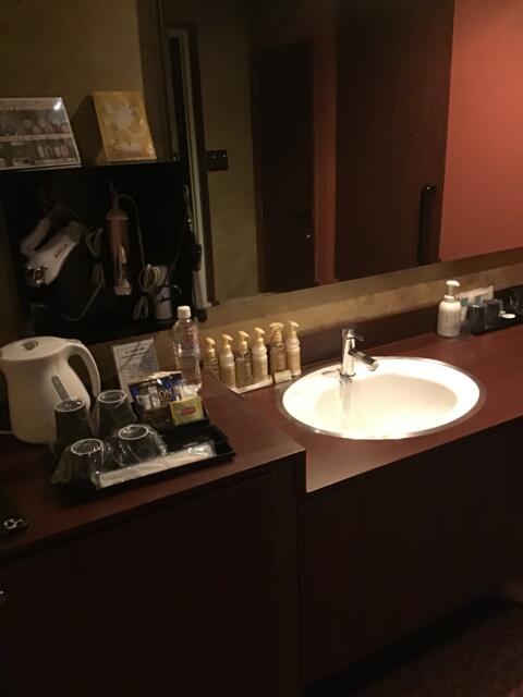 閉店？したホテル(ID:164721)(大阪市/ラブホテル)の写真『405号室　洗面台』by まんさんです