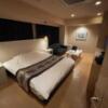 MYTH-Selene(マイスセレネ)(大阪市/ラブホテル)の写真『402号室、ベッド、室内』by ジャーミン