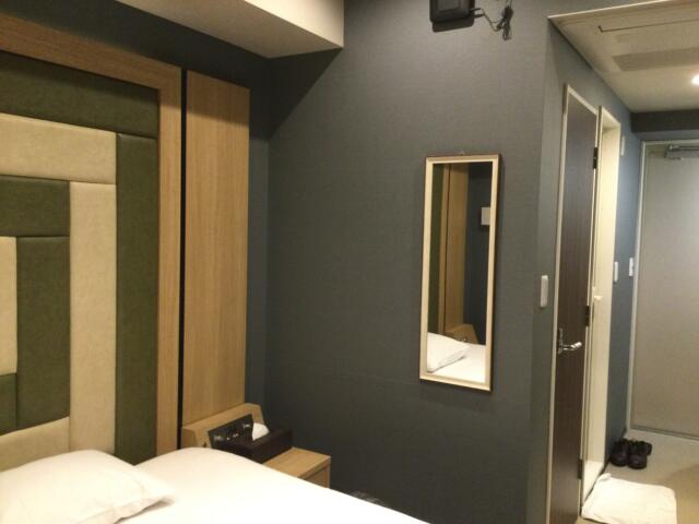 ホテル中山(新宿区/ラブホテル)の写真『205号室 壁掛けTV側から見た室内』by ACB48