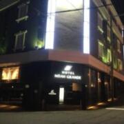 HOTEL NOAH GRANDE 桜ノ宮(大阪市/ラブホテル)の写真『夜の外観』by あらび
