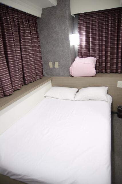 HOTEL ELEGANT（エレガント）(台東区/ラブホテル)の写真『303号室　ベッド』by マーケンワン