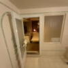 シャトン(新宿区/ラブホテル)の写真『304号室 浴室から見た室内』by angler